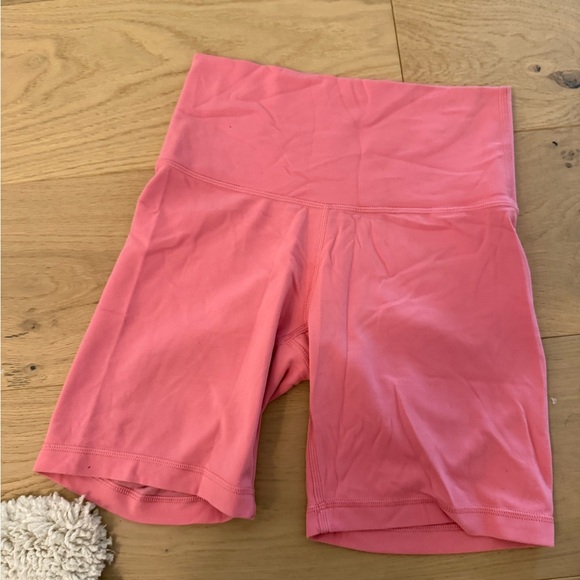 Aritzia TNA Women's Pink High-Waisted bike Shorts - Picture 1 of 3